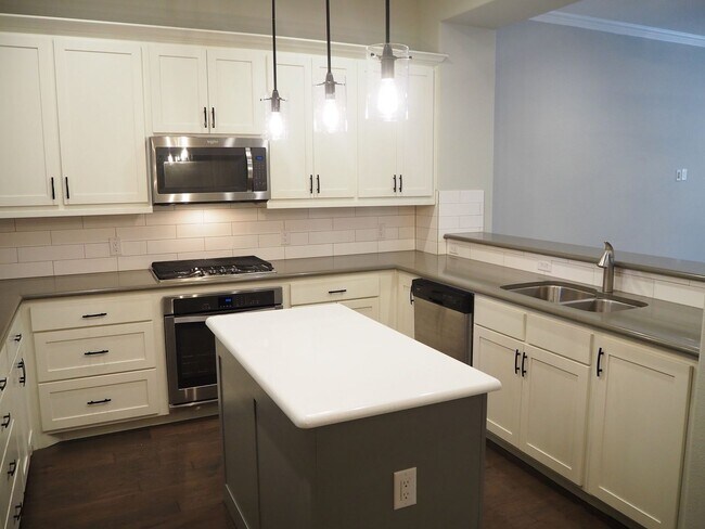 Foto del edificio - 4129 S Broadway Ave