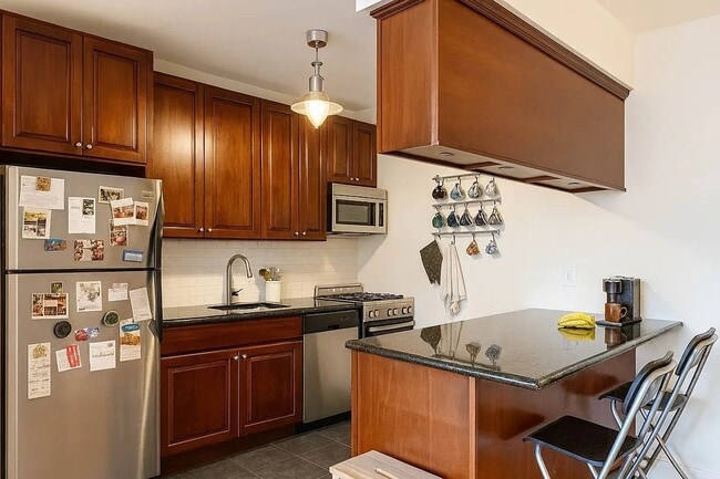 Foto del edificio - 101 E 116th St