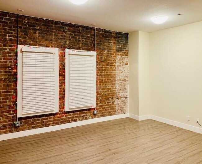 Foto del edificio - bedroom in Hayward CA 94541