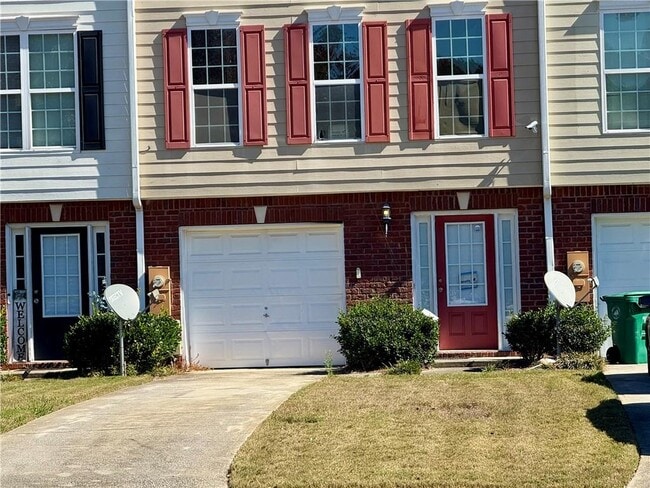 Building Photo - 1708 Redan E