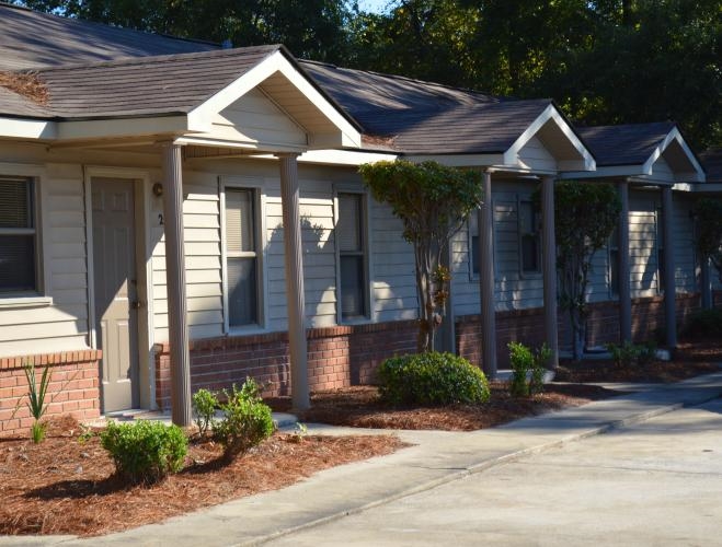 Primary Photo - Liberty Court