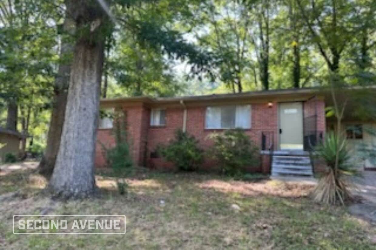 Primary Photo - 617 Rebecca Rd