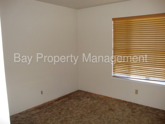 Foto del edificio - 18704 Cleveland Ave