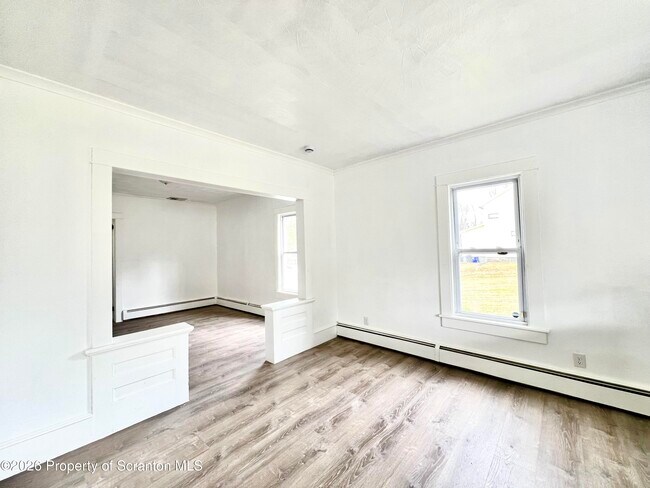 Foto del edificio - 207 Midway Ave