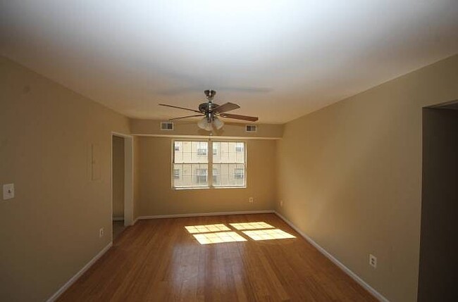 Building Photo - 210 43rd Rd NE