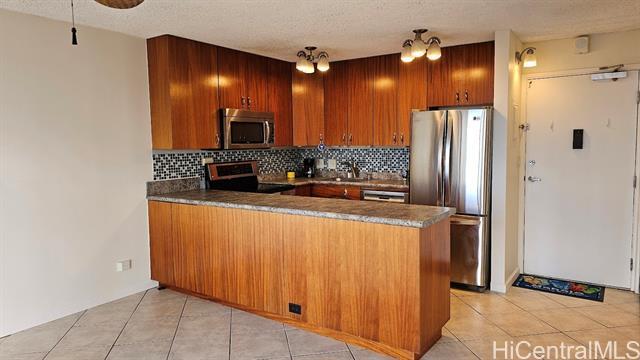 Building Photo - 2140 Kuhio Ave.