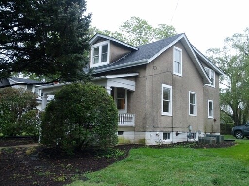 Building Photo - 1026 Salisbury Dr