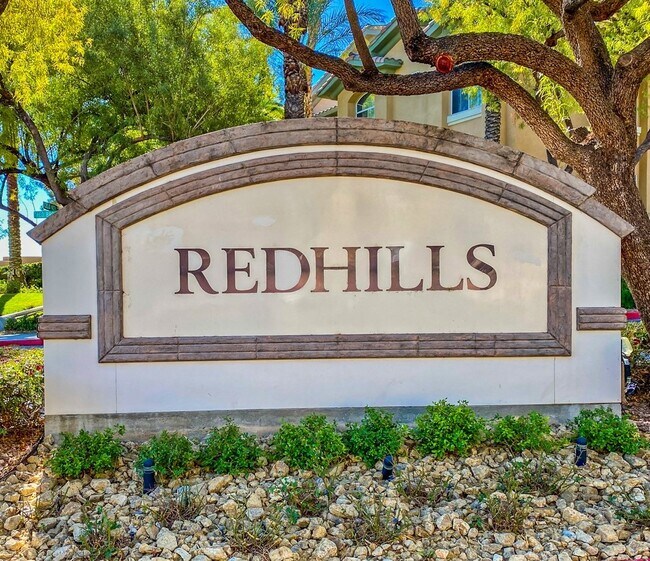 Foto del edificio - HOLIDAY SPECIAL! SIGN YOUR LEASE BY 12.31.25 AND RECEIVE THE FIRST 2 WEEKS RENT FREE!! Experience...