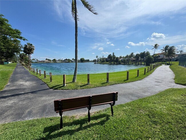 Foto del edificio - 21738 SW 99th Ct