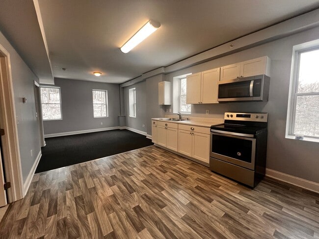 Foto del edificio - 2185 River Rd