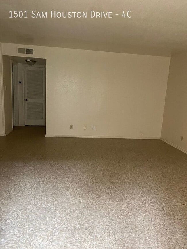 Building Photo - Willow Ridge Apartments