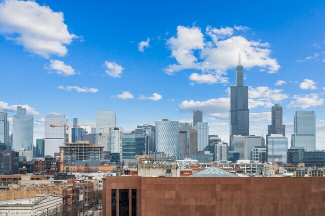 Foto del edificio - 6 S Laflin St