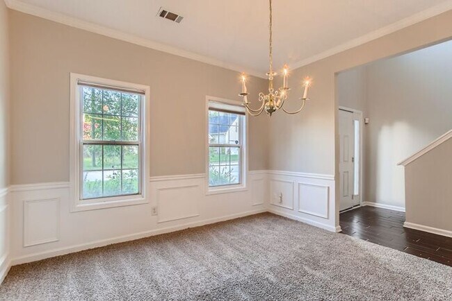 Foto del edificio - 5487 Walnut Ln