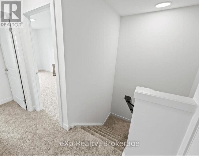 Building Photo - 824 Woolwich St