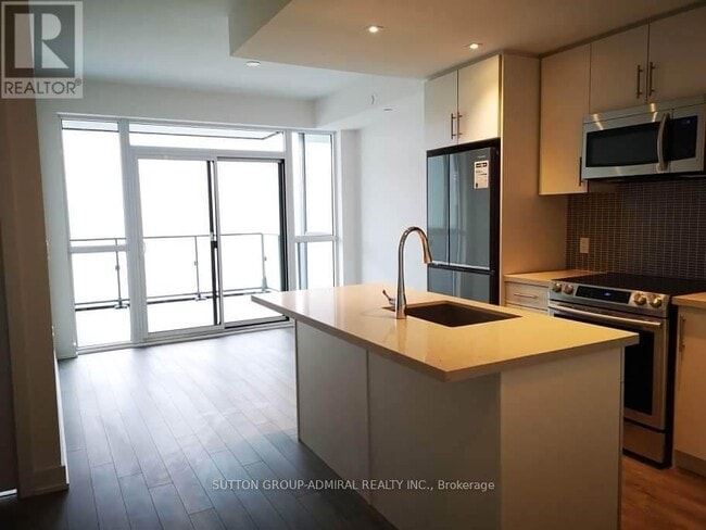 Building Photo - 375 Sea Ray Ave