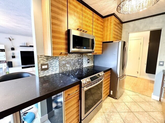 Building Photo - 1206 Greendale Ave