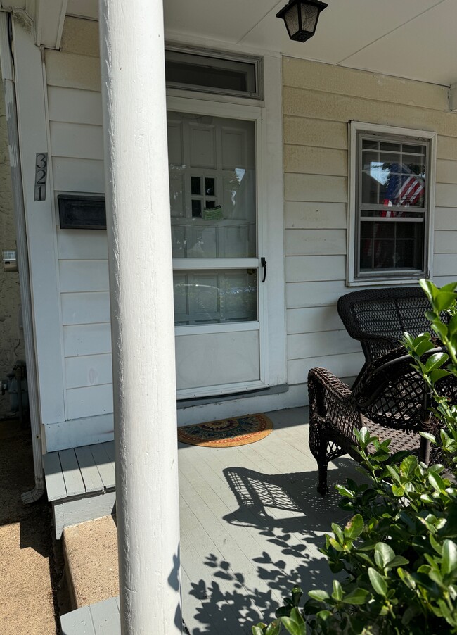 Photo - 321 Washington St House