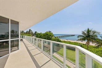 Building Photo - 16485 Collins Ave