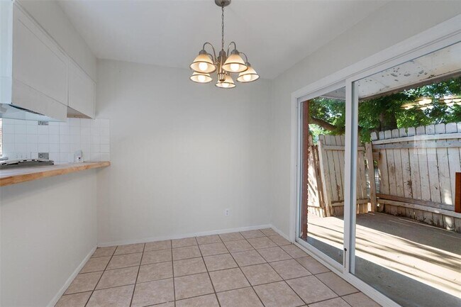 Building Photo - 5800 Belmoor Dr