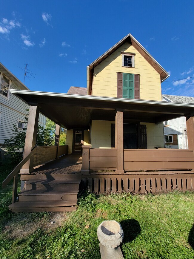 Foto del edificio - 25 Swanger Ave