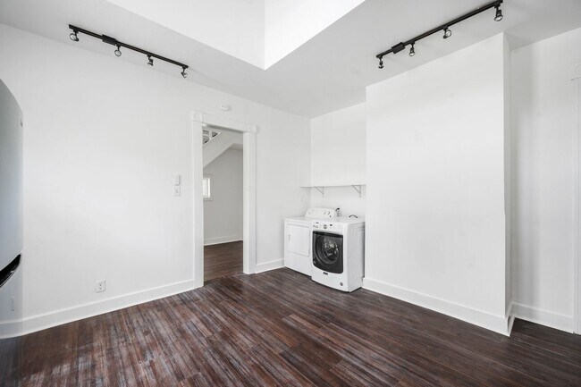 Foto del edificio - 1653 N Delaware St