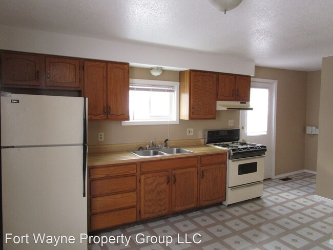 Building Photo - 2 br, 1 bath House - 1234 Francis Street