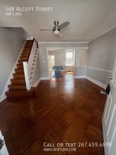 Building Photo - 568 Alcott St