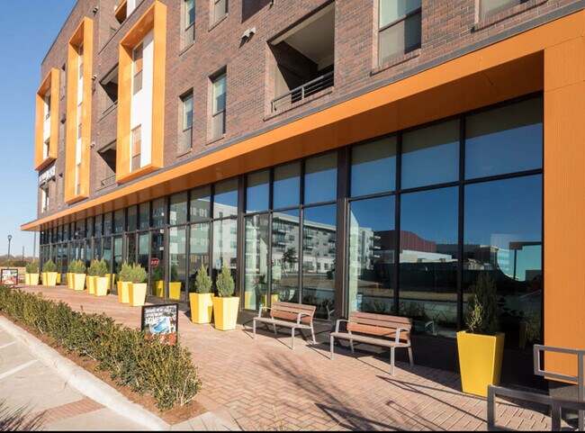 Foto del edificio - Dashing New 1 BR Apartment