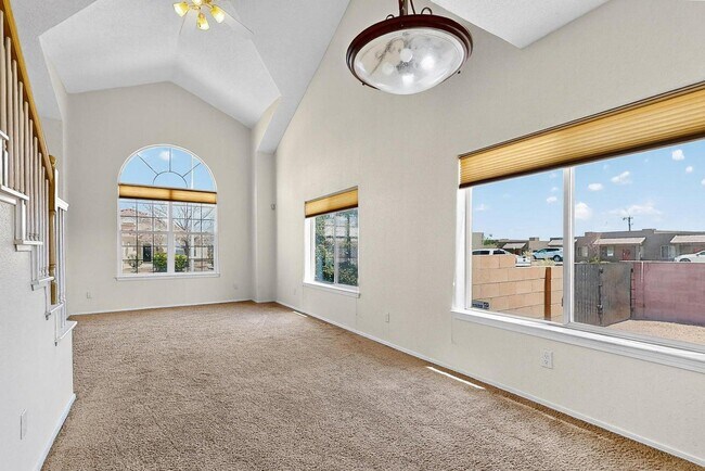 Foto del edificio - 9801 Basha St NW