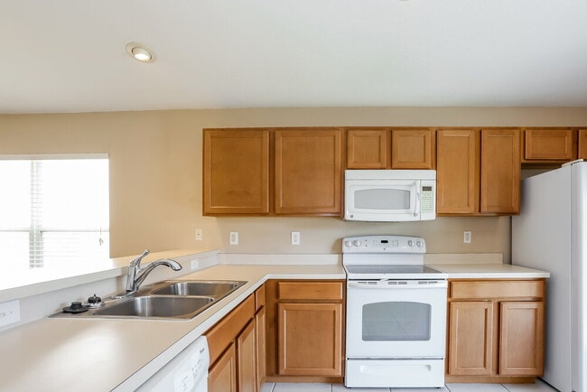 Building Photo - 7804 Maroon Peak Dr