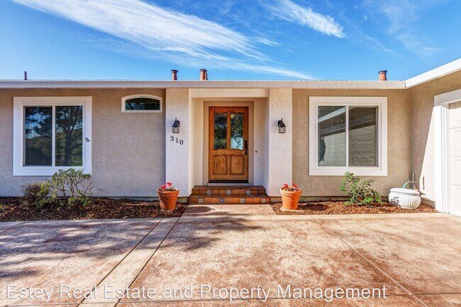 Building Photo - 3 br, 2 bath House - 310 Baker Court