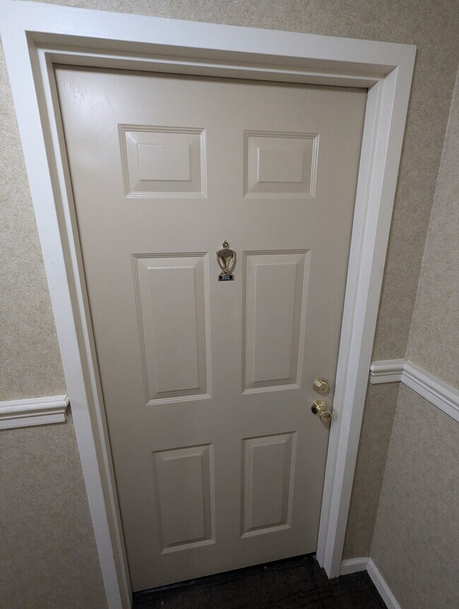 Foto del edificio - 5932 Cove Landing Rd