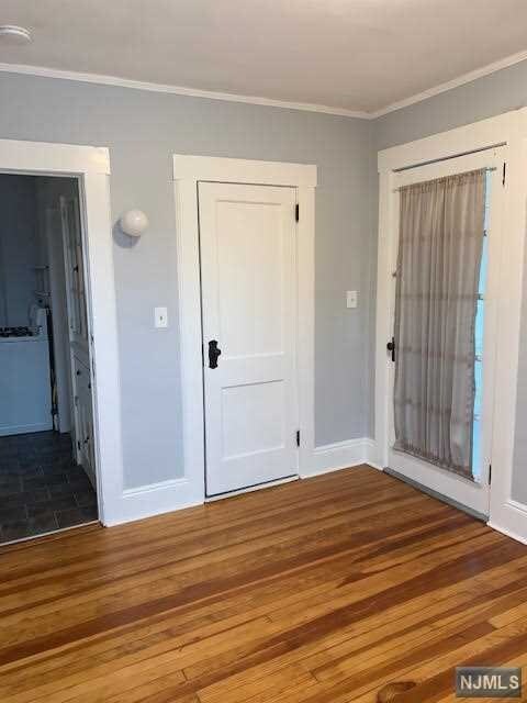 Foto del edificio - 228 Godwin Ave