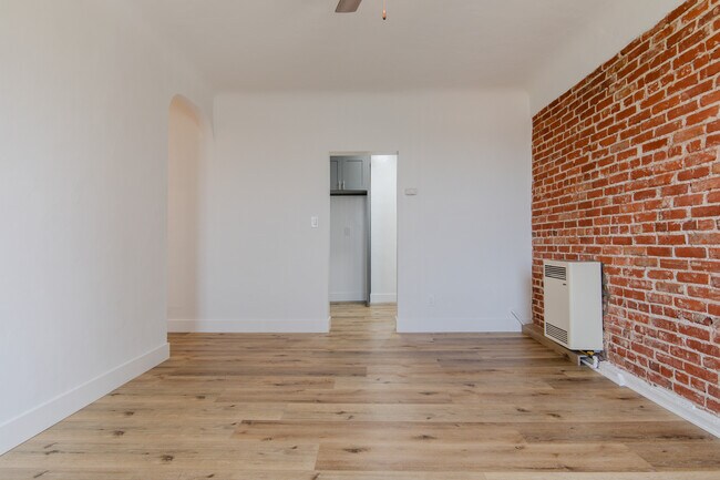 Building Photo - Gramercy Apartments