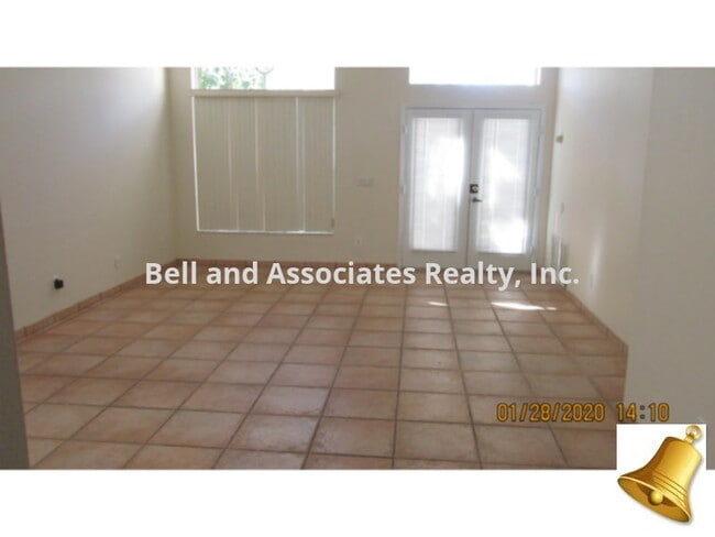 Building Photo - 2771 River Ridge Dr