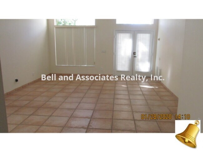 Foto del edificio - 2771 River Ridge Dr