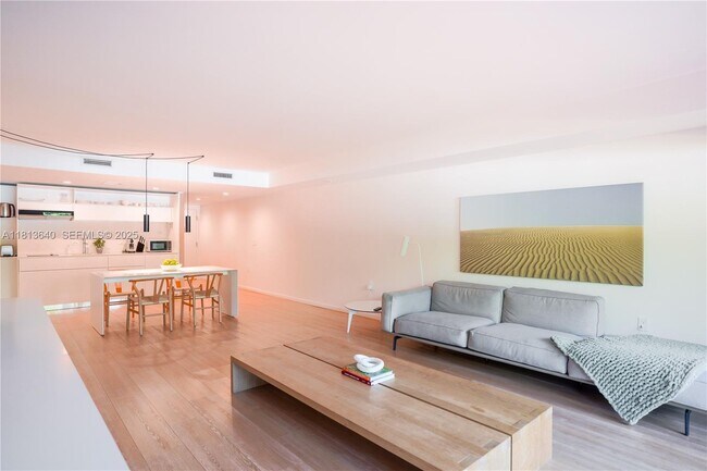 Building Photo - 291 Bal Bay Dr