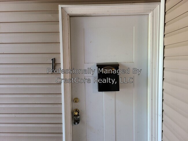 Building Photo - 4649 Royal Ridge Dr