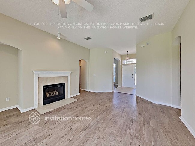 Foto del edificio - 353 Sparrow Branch Cir