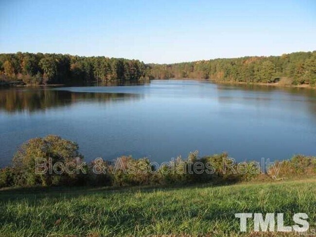 Foto del edificio - 1333 Springlawn Ct