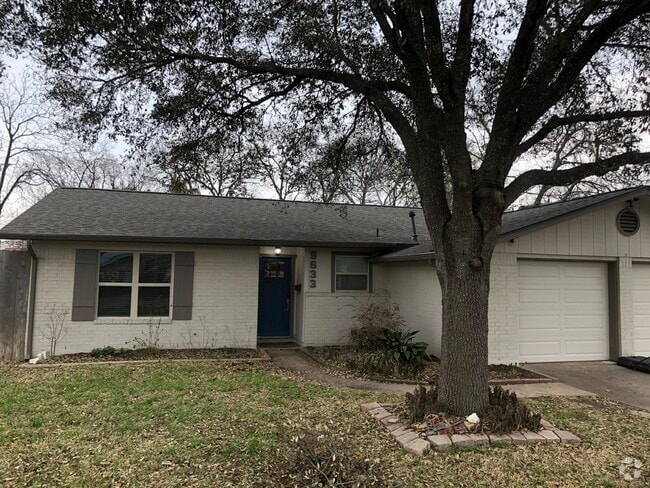 Front of house - 9633 Chukar Cir