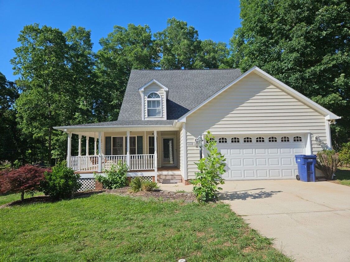 Primary Photo - NEW LISTING!!!! Dont Miss Out