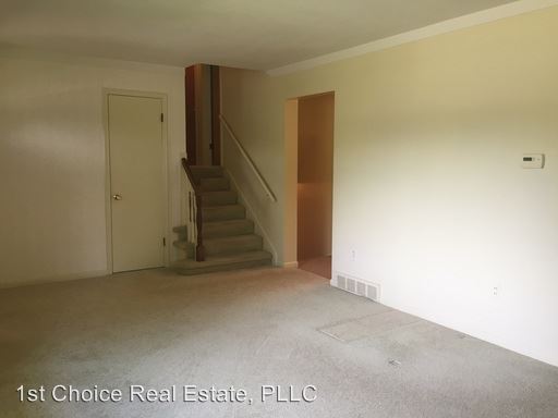 Building Photo - 614 E Maple St