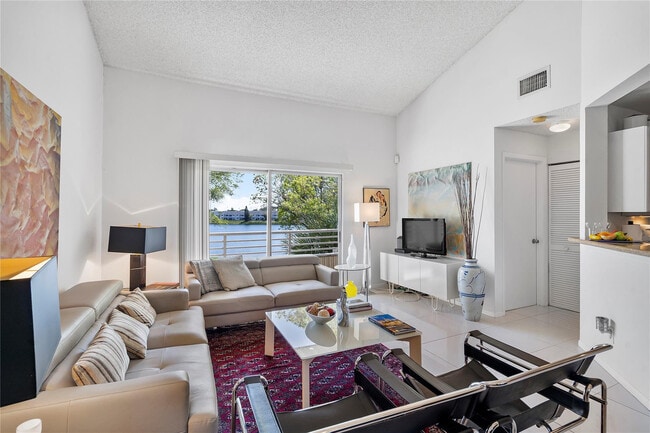 Foto del edificio - 3457 NW 44th St