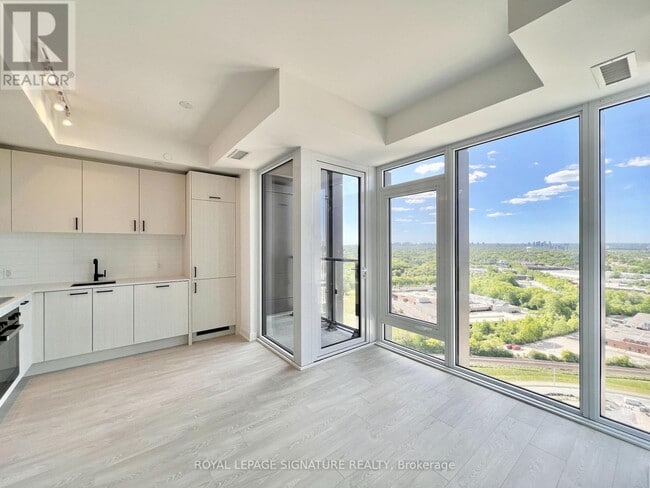 Building Photo - 5 Quarrington Ln