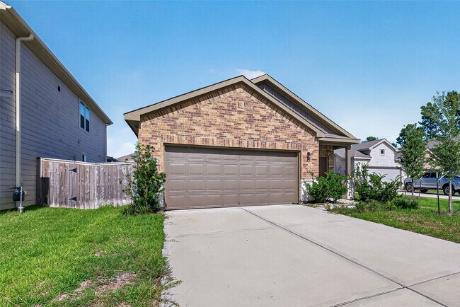 Foto del edificio - 16737 Oak Bough Dr