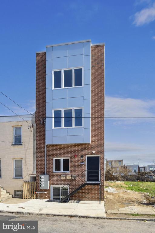 Primary Photo - 2251 N 10th St