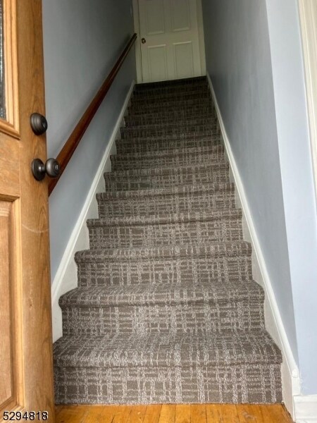 Building Photo - 1325 Woodruff Pl