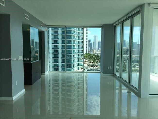 Building Photo - 1040 Biscayne Blvd