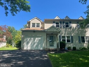 Building Photo - 3576 Windridge Dr